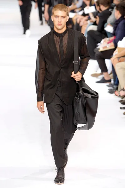 Look 39